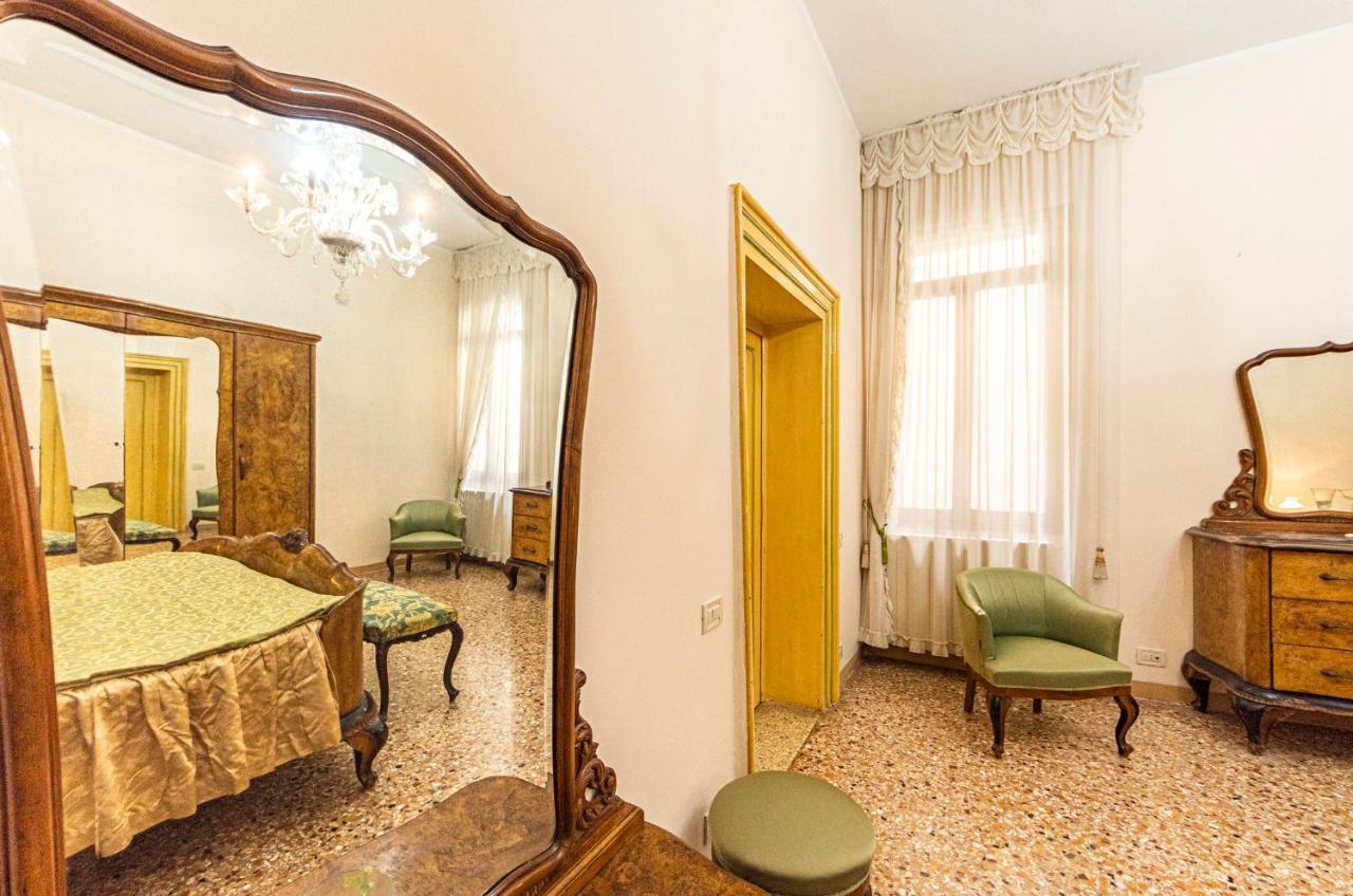 Casa Vescovo, Free Wi-Fi Near San Marco Square Lägenhet Venedig Exteriör bild